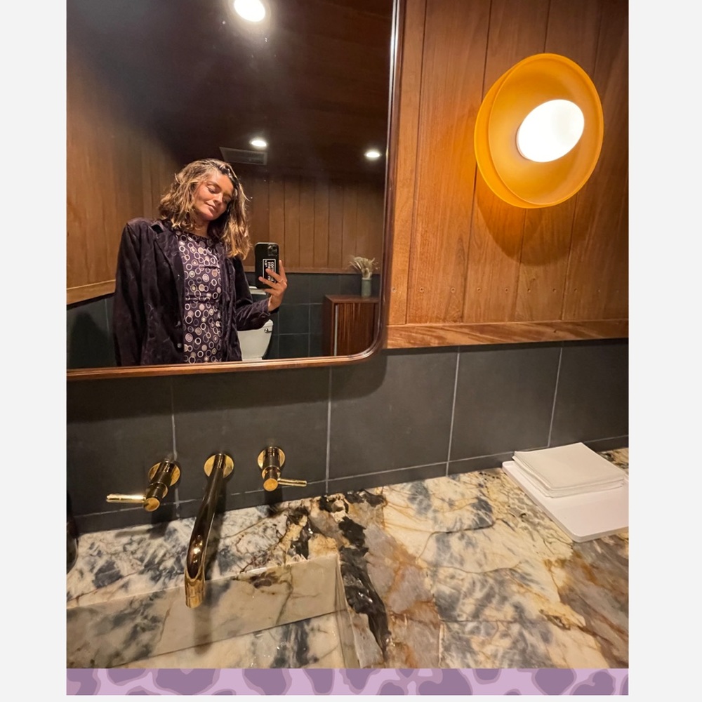 Hi 👋 My name is Daphne! ❤️💜🧡💛💚💙🤎🤍🖤